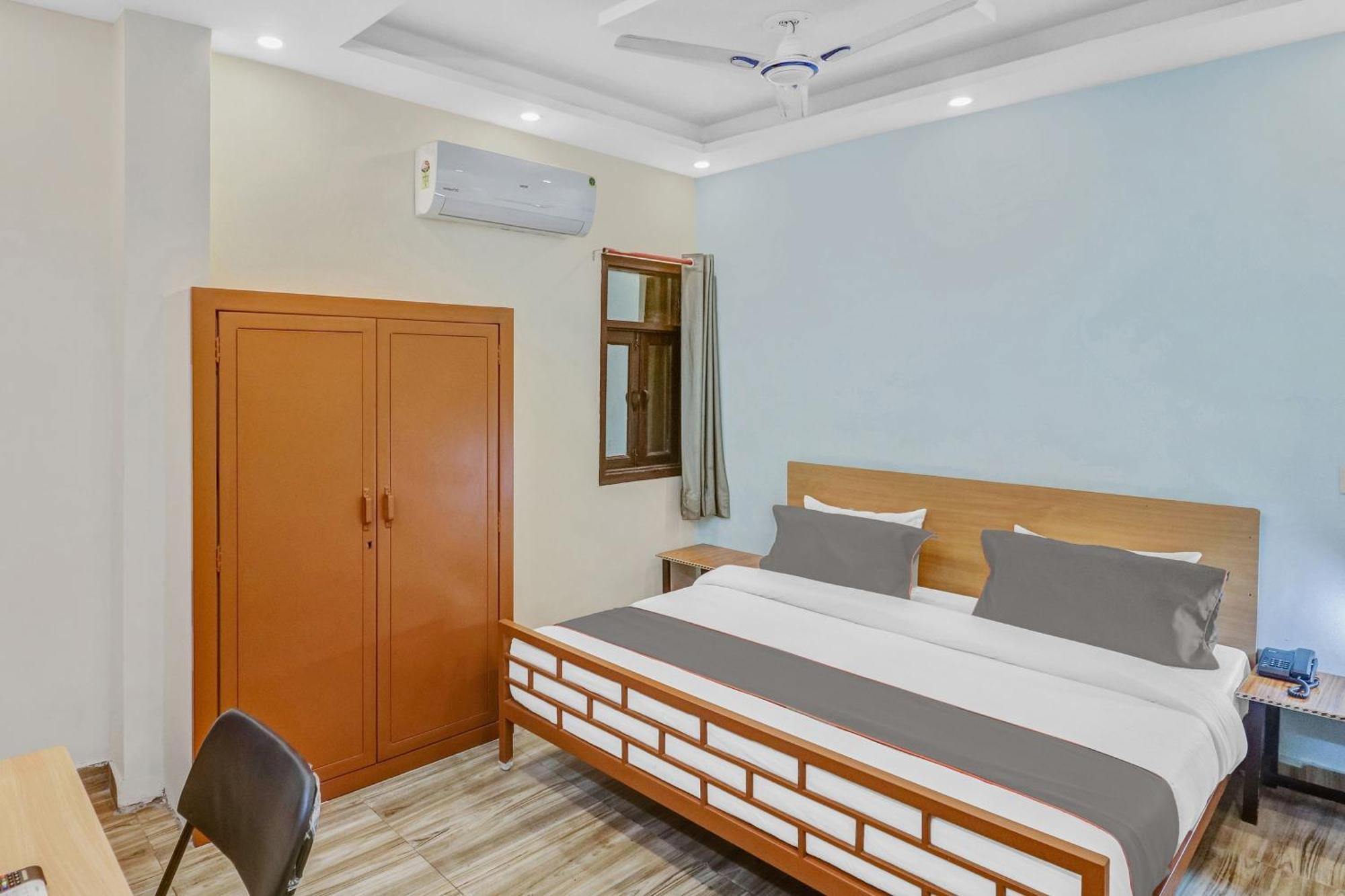 Super Capital O Moody Inn Delhi  Exterior foto